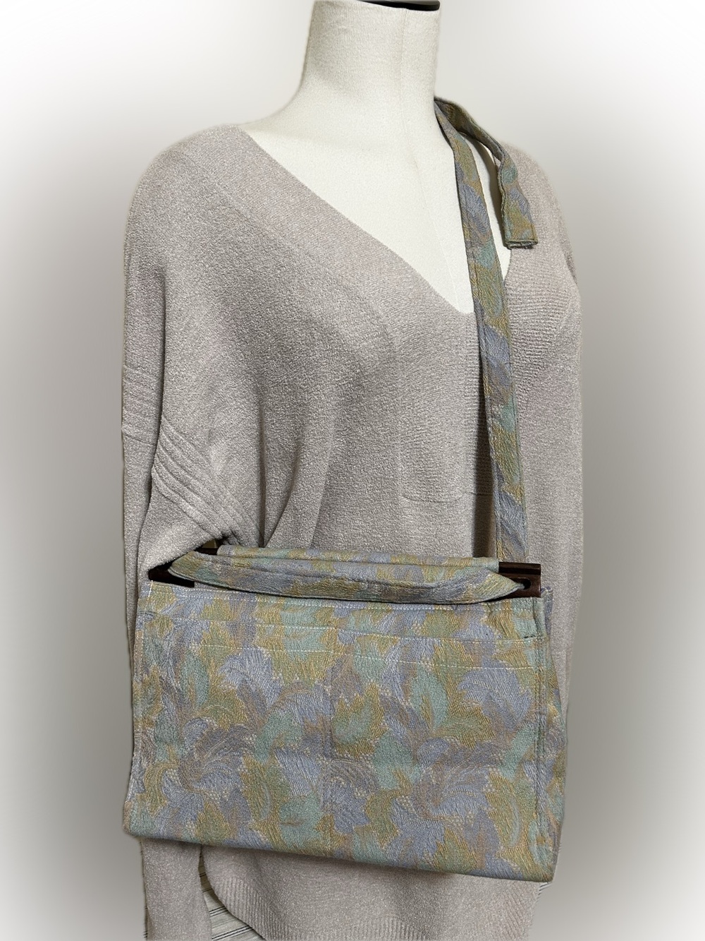 VINTAGE ONE OF A KIND TAPESTRY BAG